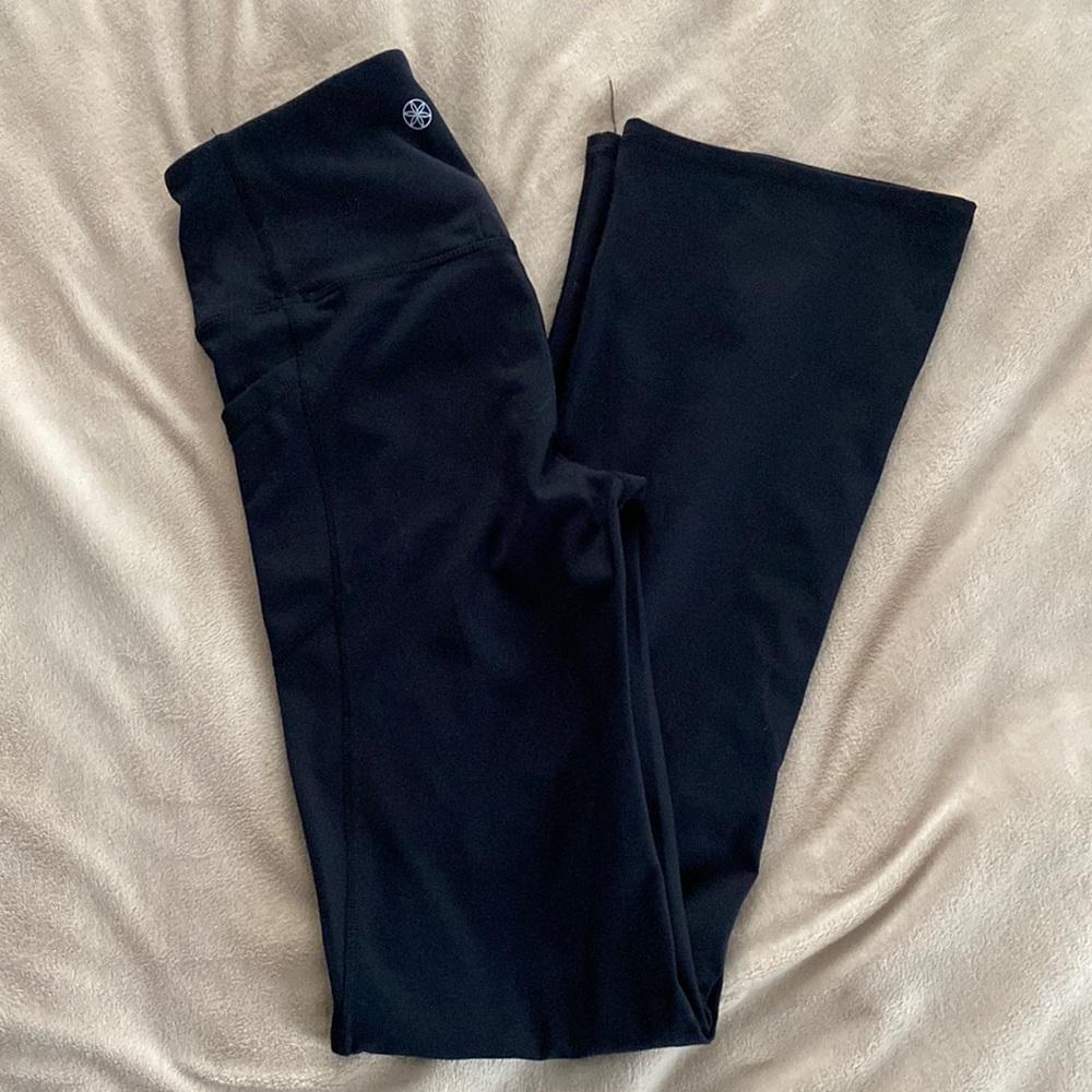Brand new never worn Gaiam yoga pants/ flare legging